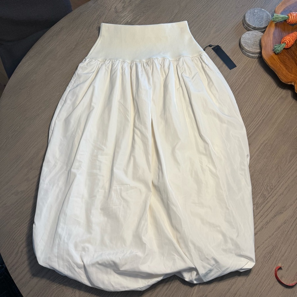 Emerson Lang Ivory Bubble Midi Skirt NWT Sz Medium Athleisure Modest Gorpcore - Picture 2 of 11